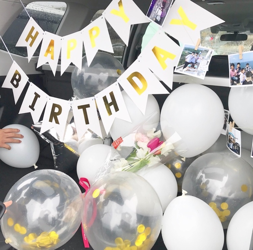 車のトランクを可愛くデコレーションしたサプライズ方法