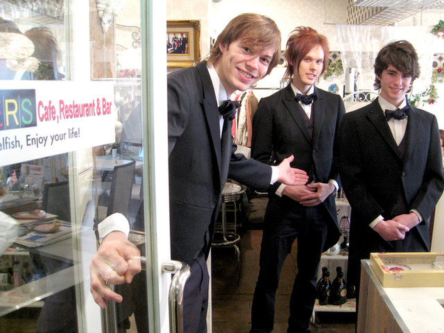 お嬢様気分で優雅なひとときを！池袋「執事喫茶Swallowtail」東京都トラベルjp 旅行ガイド