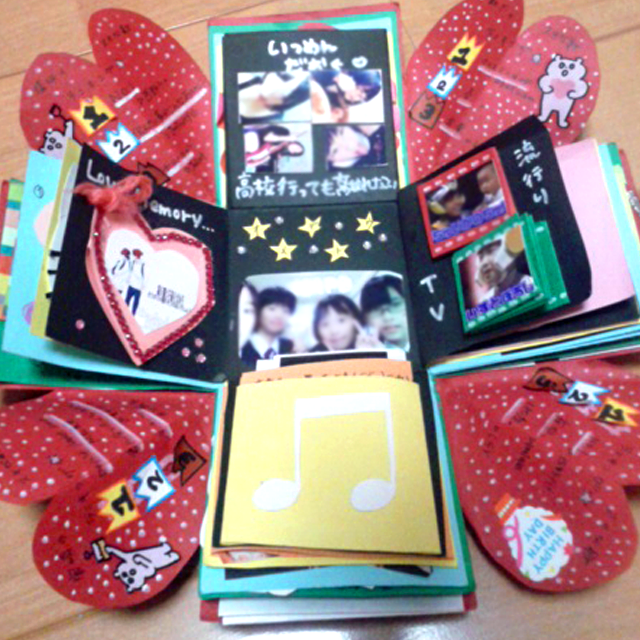 AmazonLUCKYBEE サプライズボックス 飛び出す プレゼントボックス 誕生日 爆発ボックスギフト 蓋付き 折りたたみ びっくり箱DIY ポップアップ 結婚式 パーティー バレンタインデー 記念日 ボーイフレンド 彼女 彼氏へのギフト 愛の記念 手作り 贈り物ギフト