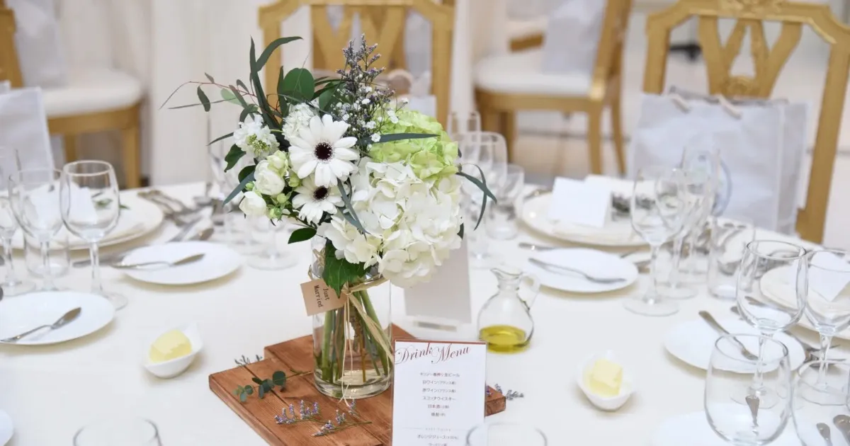 結婚式 大人かわいい演出ができるテーブルコーディネートって？結婚ラジオ結婚スタイルマガジン
