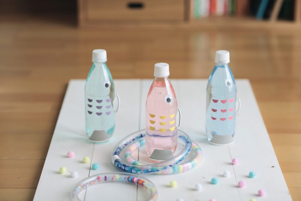 新聞紙でできる、かんたん輪投げ遊びの作り方ほいくびより