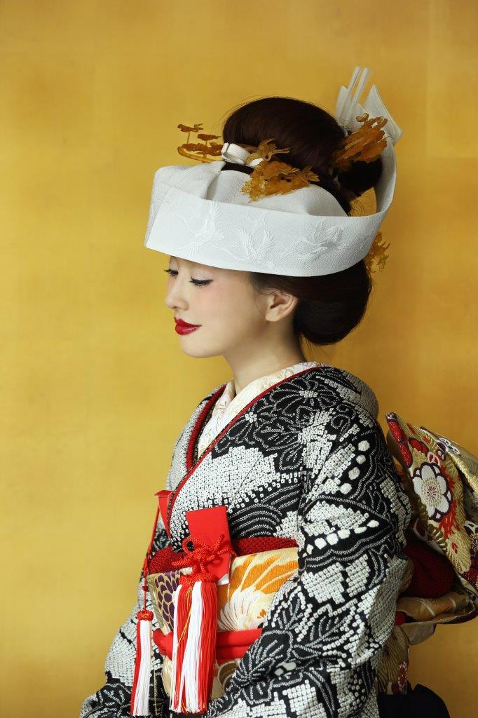 日本のおもしろ結婚式！各地の驚きの珍妙・奇妙な結婚風習今どきウェディングの最新情報と結婚準備完全ガイド「Pridal