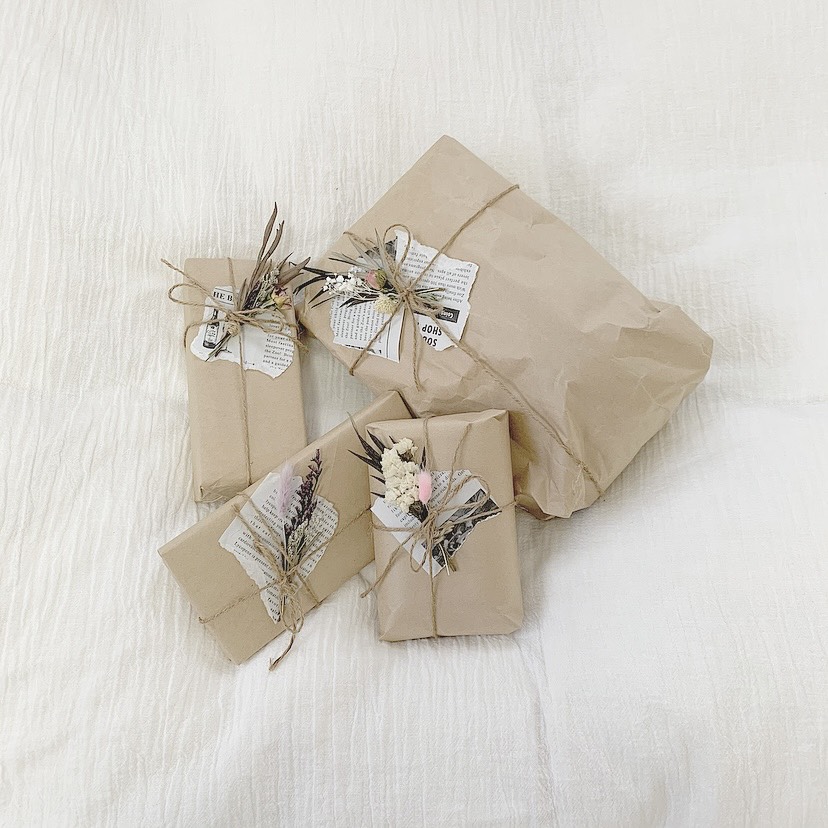 セリアでセルフラッピング！お菓子や洋服が簡単にお店ギフトみたいに♡2ページ