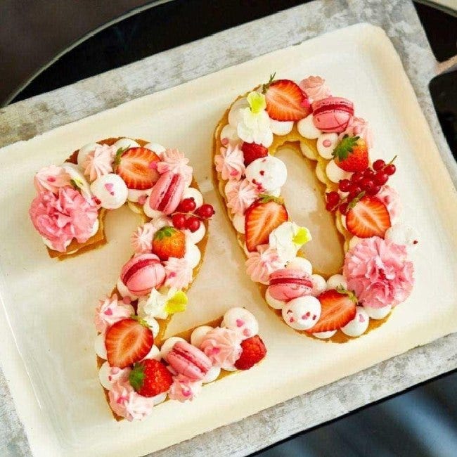 推し活の一大イベント！推しの誕生日をお祝いできる話題のカフェに行ってきましたショップスポットMart マート 公式サイト光文社