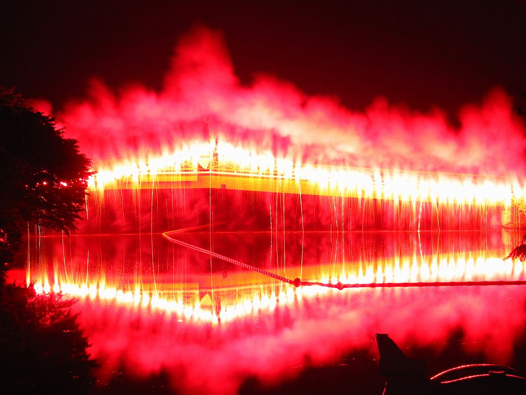 柳川市「第20回 有明海花火フェスタ」大迫力のスカイナイアガラは必見！久留米ファン