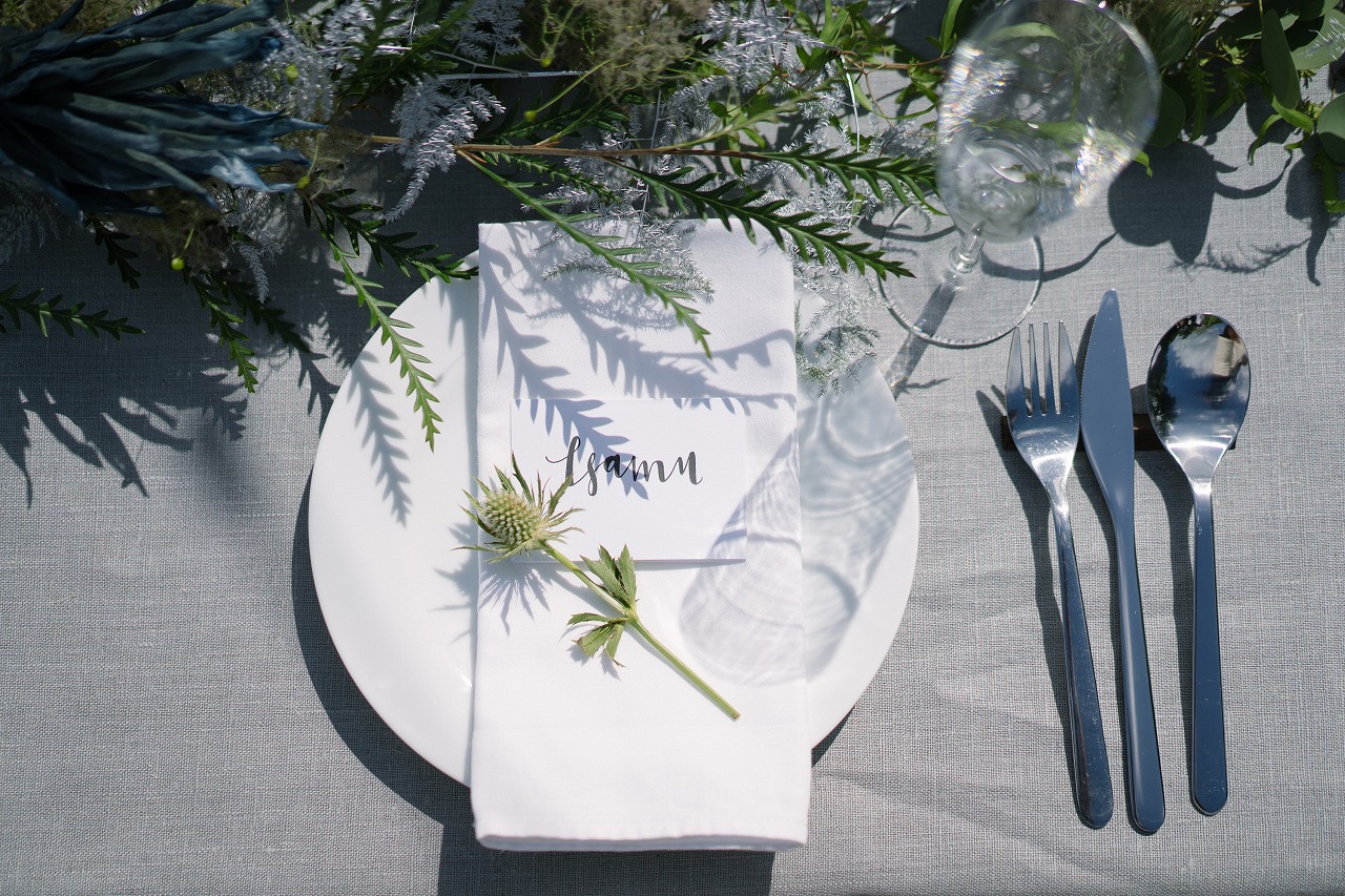 結婚式のテーブル装飾！“花以外”でステキに飾るアイデア集！結婚ラジオ結婚スタイルマガジン