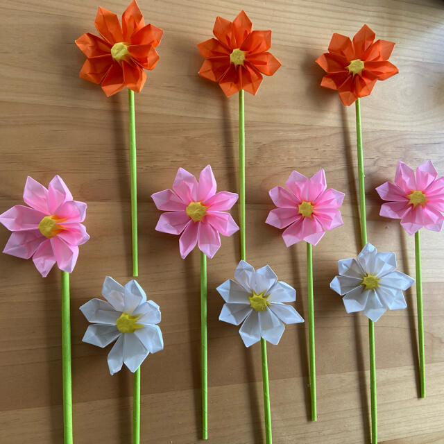 敬老の日に折り紙で作った花をプレゼントしよう！簡単な作り方やミニギフトを紹介