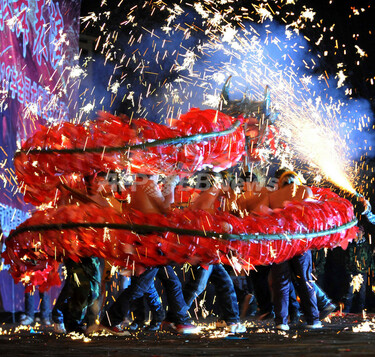横浜中華街で元宵節祝うイベント--人民網日本語版--人民日報