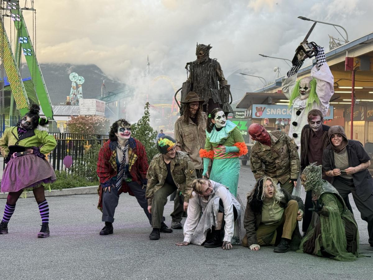 Illustratorで怪物くんを作成。 漫画でハロウィンを探したけど、あまりなかった。藤子不二雄先生の「怪物くん」でもハロウィンはなかったので、 ハロウィン風に作って見ました。怪物くんハロウィン藤子不二雄Illustratorイラストイラストレーターイラスト