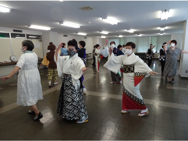 踊り方 – 大江戸東京音頭連