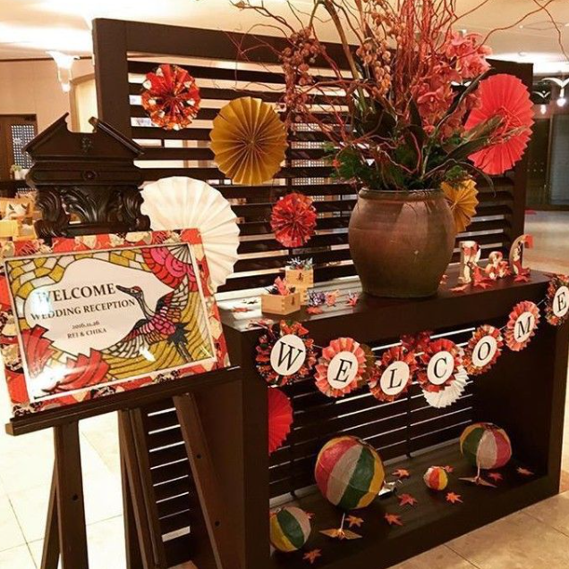 ウェルカムスペース シンプル、ナチュラル などテイスト別に先輩花嫁の飾り付けアイデアをご紹介！結婚ラジオ結婚スタイルマガジン