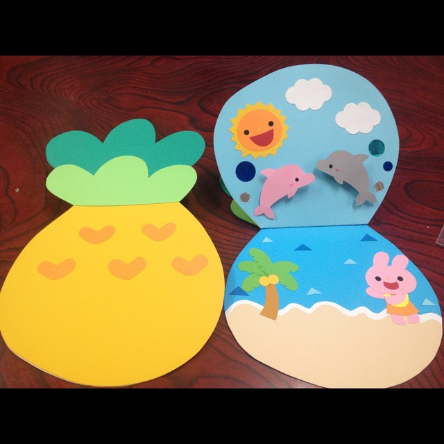 夏仕様のポップアップカードの参考作品＆基本的な作り方をご紹介致します。無料型紙も利用しながらオリジナルカード作りを楽しんでみてださい☆作った作品はギフト カードや暑中見舞いカードとして活用してみましょう♪