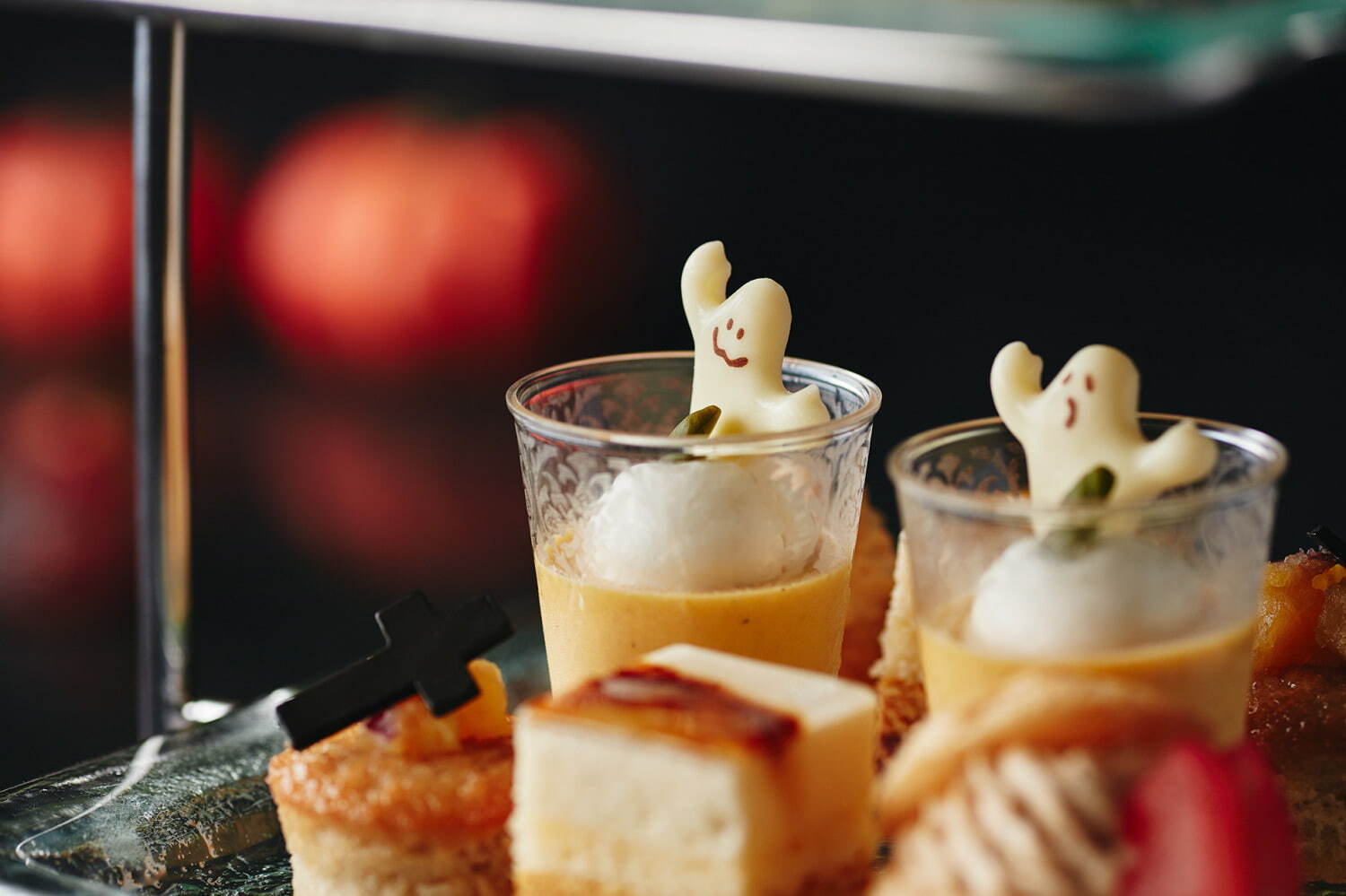 キュートなハロウィン仕様！ プレートつきの「マイホームアフタヌーンティーセット」 - ippin イッピン