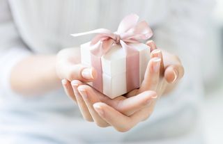 お礼に最適な3つの熨斗 のし を解説。表書き・名入れ 名前 もギフトコンシェルジュ リンベル