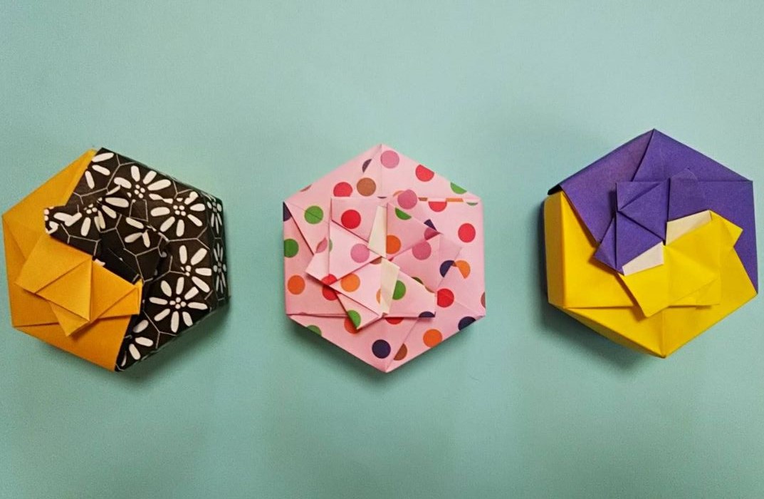 クリスマス 折り紙 ギフトボックスの作り方 Christmas Origami How to make paper gift box 종이접기 선물상자折纸圣诞节おりがみDIYプレゼント箱hanaschannel礼物盒gift box선물상자蓋付きBOXchristmas圣诞节NavidadNoëlعيد الميلادРождество