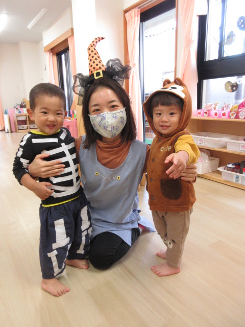 ハロウィン英語レッスンとろポポロ保育園