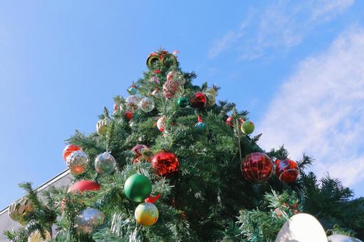 Amazon.co.jp: YAYAMIYA クリスマスツリー 大型 北欧 針葉樹 オーナメント クリスマス飾り キラキラ 飾り 部屋 商店 玄関おしゃれ 雰囲気満々 インテリア プレゼント ギフト お祝い ゴールド シルバー カーキ色 クリスマスデコレーション クリスマスツリー 120CM :おもちゃ