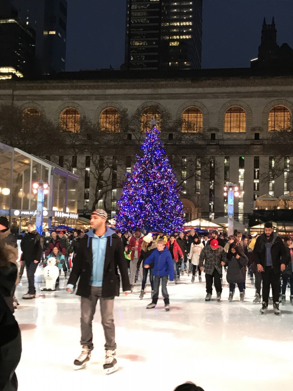 名作映画で世界旅行：「ホーム・アローン2」 クリスマスのニューヨークを満喫毎日新聞