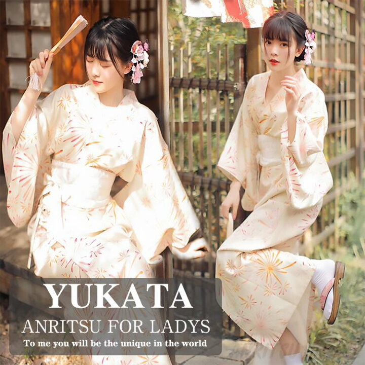 花火大会🎆 どんな時に浴衣を着るか👘 1番は花火大会でしょうか🎆 日本の風情を1番感じられる瞬間です 楽しんでいってらっしゃいませ👋Fireworks Festival 🎆 When do people wear yukata the most? The number oneoccasion might be fireworks festivals 🎆 It's the