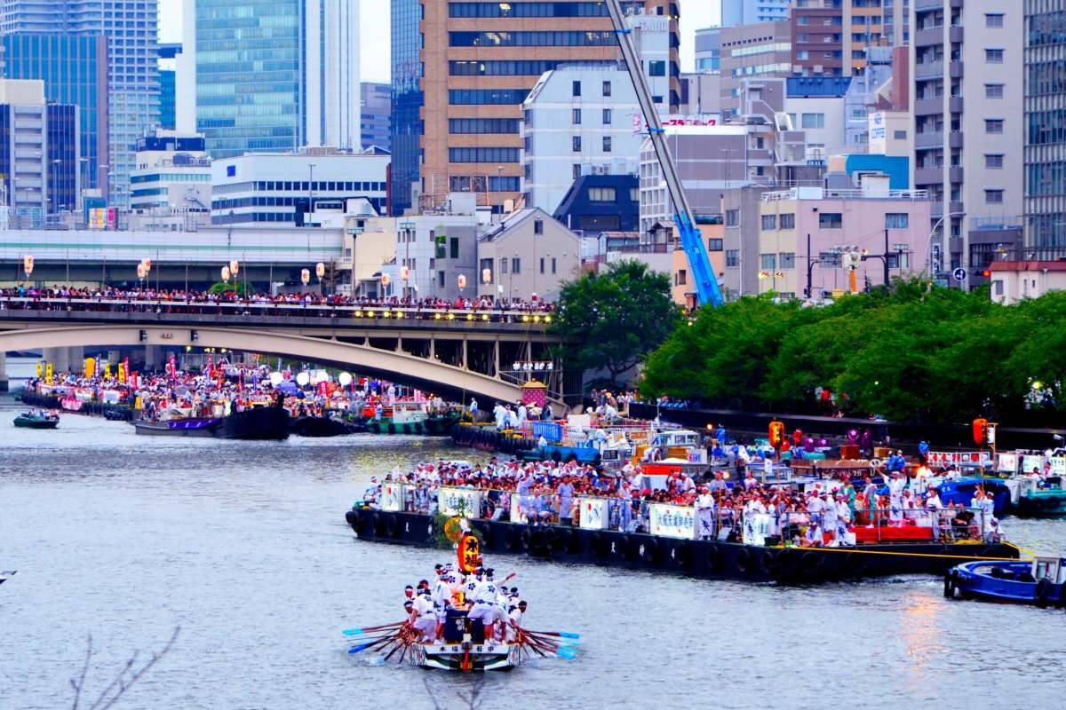 天神祭 特別観覧席入場券 5月31日 水 一般販売開始 4年ぶりに陸渡御、船渡御、奉納花火を完全実施 新たな2会場を加え4会場に特別観覧席を開設株式会社JTBのプレスリリース