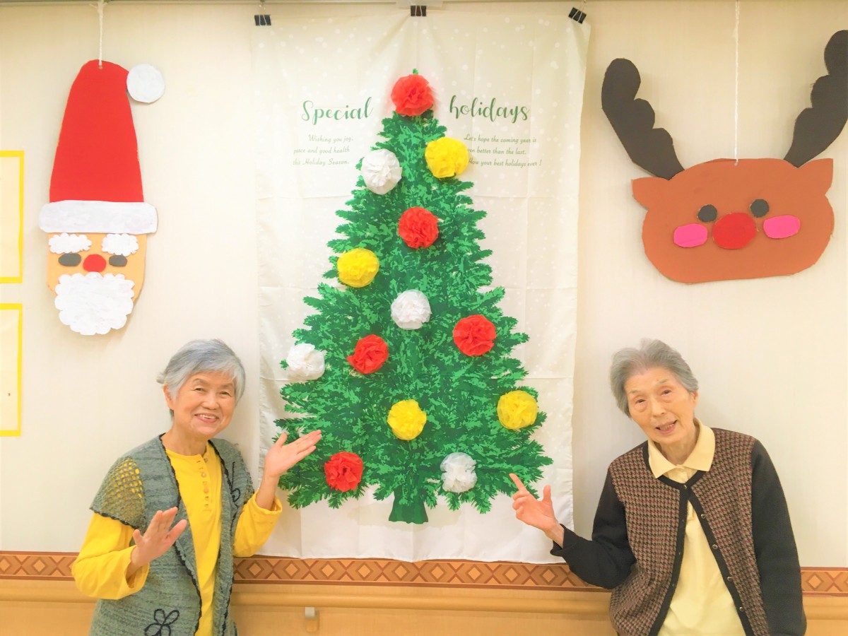 クリスマスを彩る季節の制作アイデア集高齢者介護をサポートするレクリエーション情報誌『レクリエ』