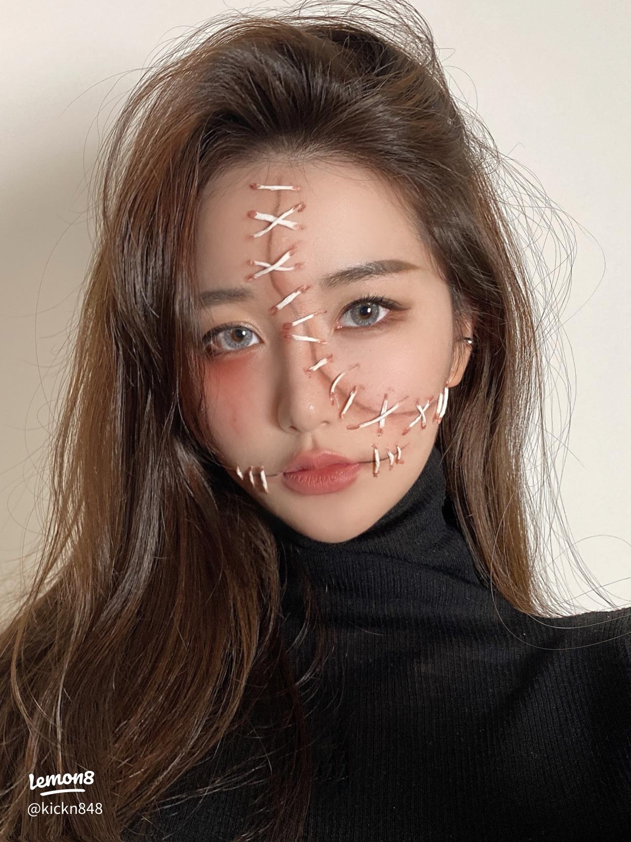 happy Halloween✨ デビルかぼちゃメイクしてみたよ🎃 このメイクの仕方はYouTubeでも紹介してるよ⭐︎ 高鶴桃羽で検索🔍𓂃꙳⋆˖ハロウィンハロウィンメイクハロウィンコスプレハロウィン仮装ハロウィンスイーツミスドドーナツhalloween