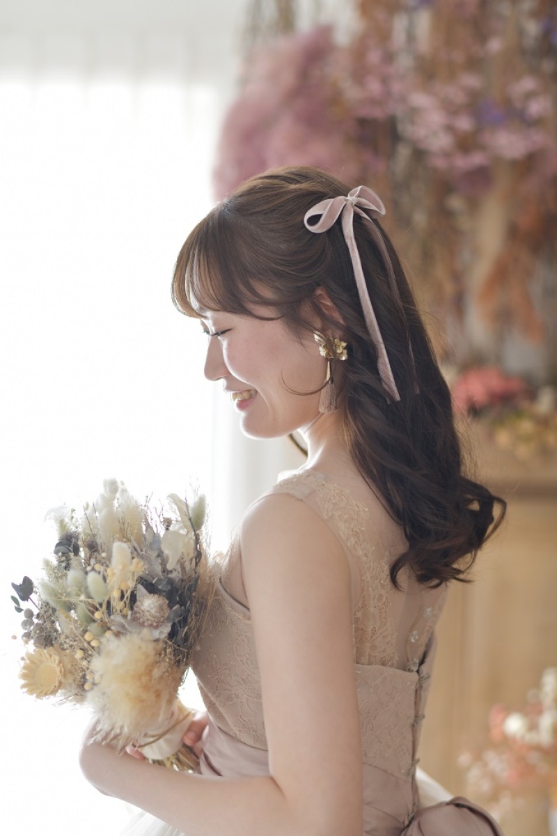 ナチュラル系花嫁さんの髪型♪ハーフアップヘアアレンジまとめみんなのウェディングニュース