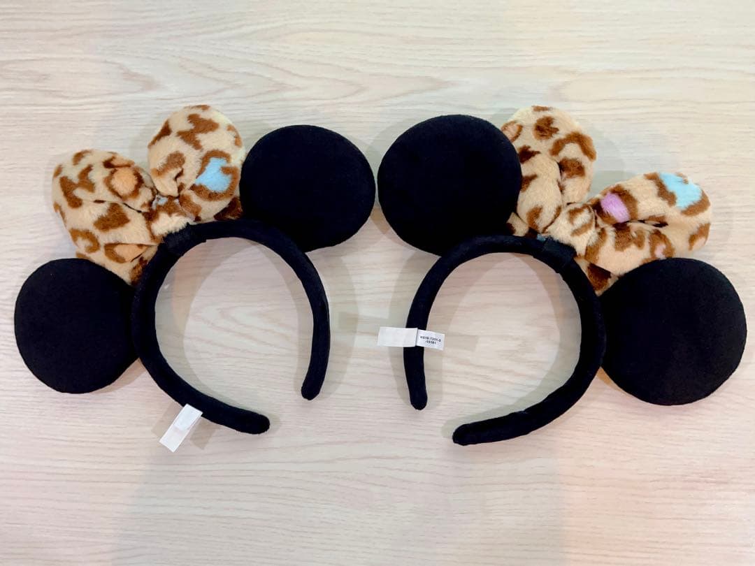 新品タグ付き✨ディズニー カチューシャ ペア ミニー ブラック パール ２点‼️ 合皮カチューシャ