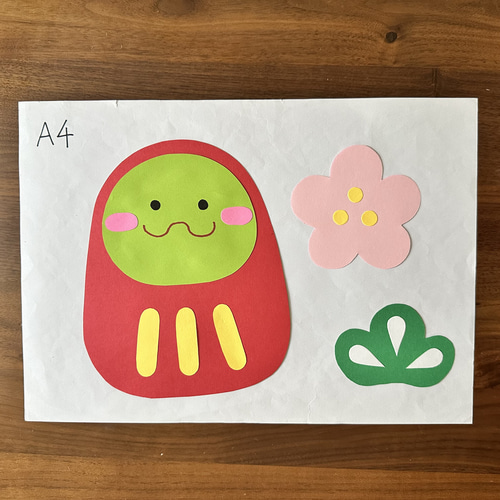 お正月製作で楽しむヘビとだるまの工作