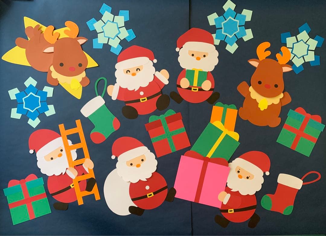 ☆壁面飾り 標準サイズ横80cm※サイズ変更可能 「10人のサンタクロース」冬 11月 12月 幼稚園 保育園 学校 切り絵 壁面飾り工房 通販16854453Creema クリーマ