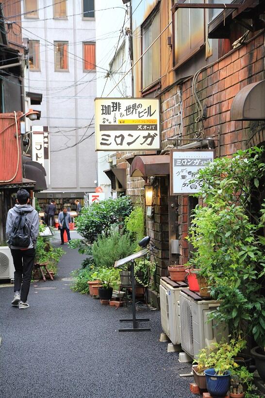 純喫茶 レモン味のクリームソーダ＠さぼうる 東京・神保町- 甘いモノはベツばら