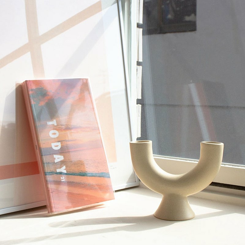 クリエイターコラボ企画！『あけおめ画像2023年無料配布』LINEやインスタで送れる年賀状イラストカードコラボ株式会社のプレスリリース