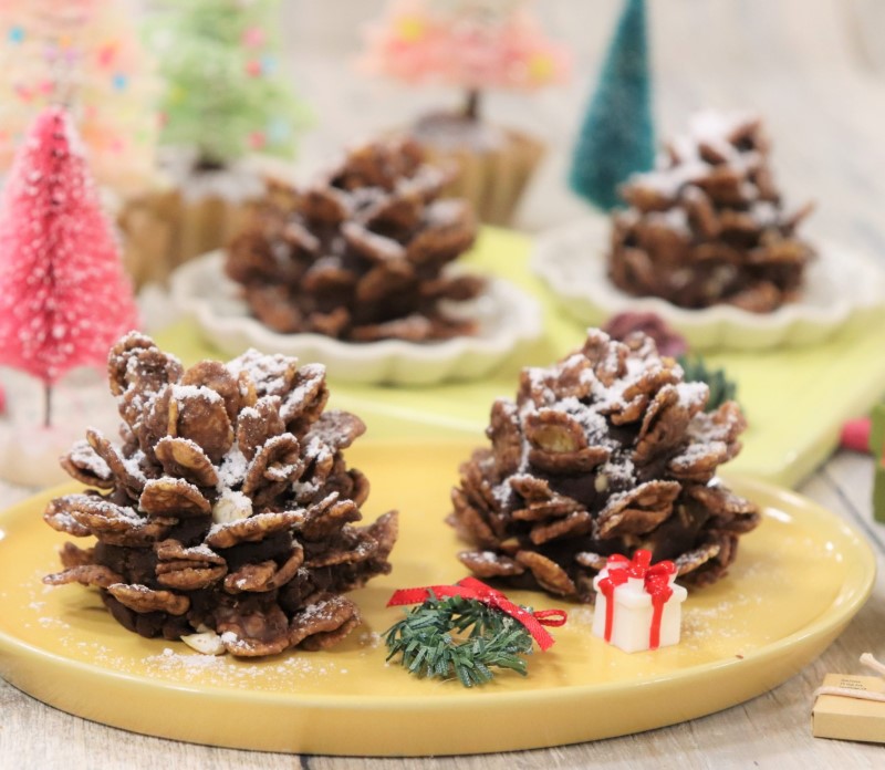 今年のクリスマスケーキはマキシム・ド・パリのナポレオン・パイ代官山ライフ