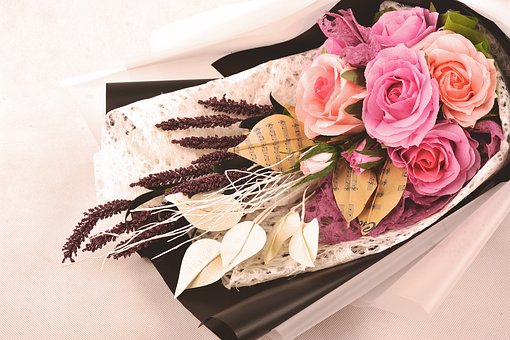 2025年最新 誕生日のサプライズ28選！友達・彼氏別アイデア集 高校生なうスタディサプリ進路 高校生に関するニュースを配信