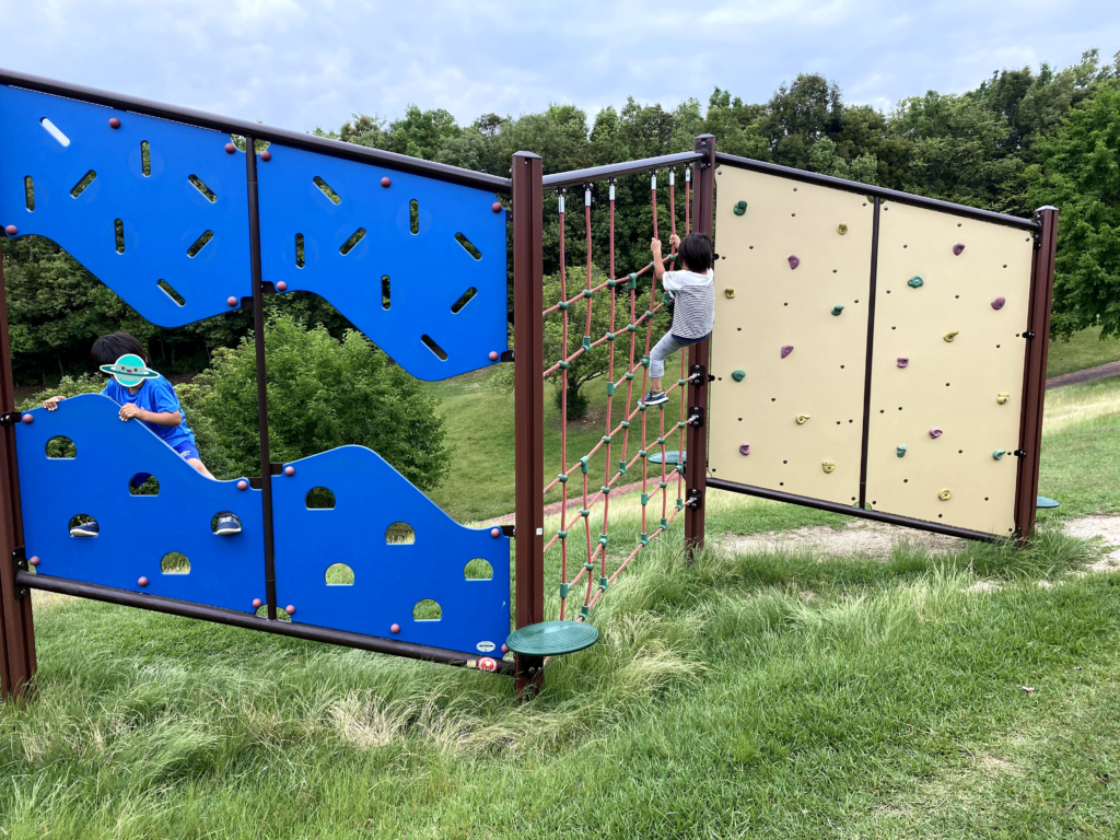 東温市の大人気公園！ハロウィンの森！ひめっこ日和