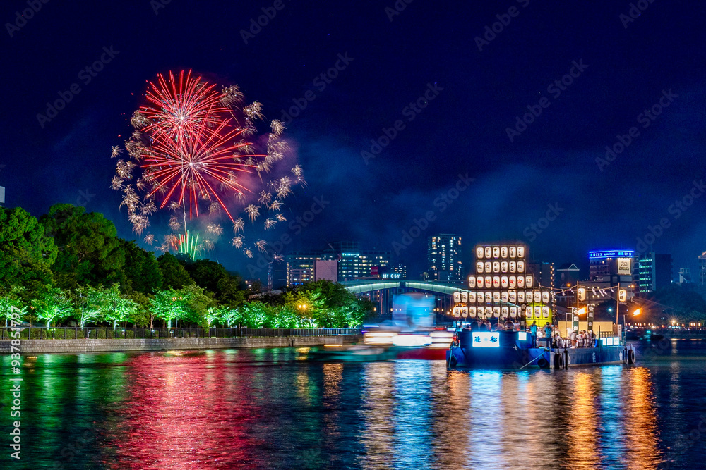 天神祭うちわのイラスト、デザインを担当しました🎆 天神祭の期間中、天満橋・京橋・南森町などで配布されるようですので、よろしければお持ち帰りください☺️配布場所、時間 https:www.tv-osaka.co.jp uchiwa placeたこるくんテレビ大阪