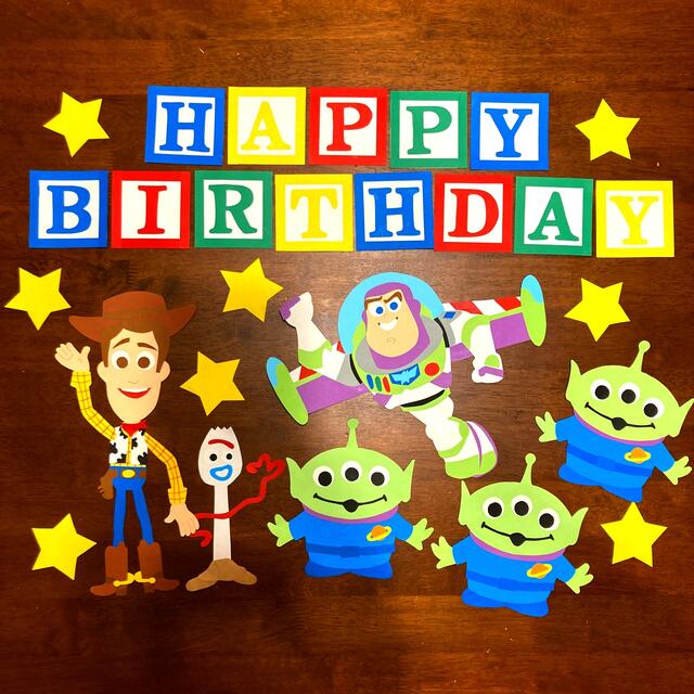 誕生日のインスタグラムストーリーテンプレートでおしゃれなバースデーストーリーデザインを無料で作成！Canva