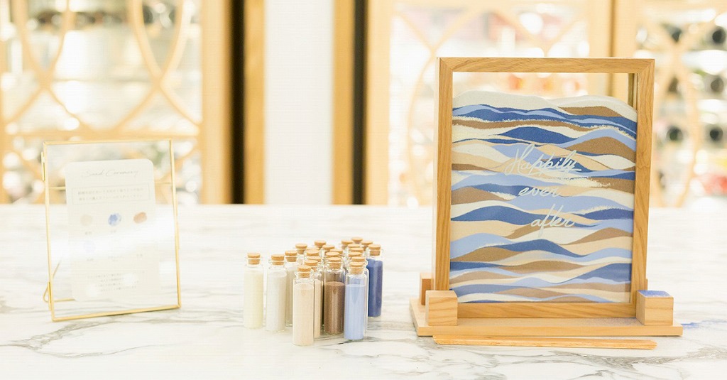 Amazon.co.jp: CORHAD 流砂絵画装飾品 海洋 黒砂 結婚式用サンドセレモニーキット 色砂 サンドボックス 砂のおもちゃ サンドアート砂遊び 動く砂絵 装飾的な砂の芸術 紫の,purple 普通のガラス : おもちゃ