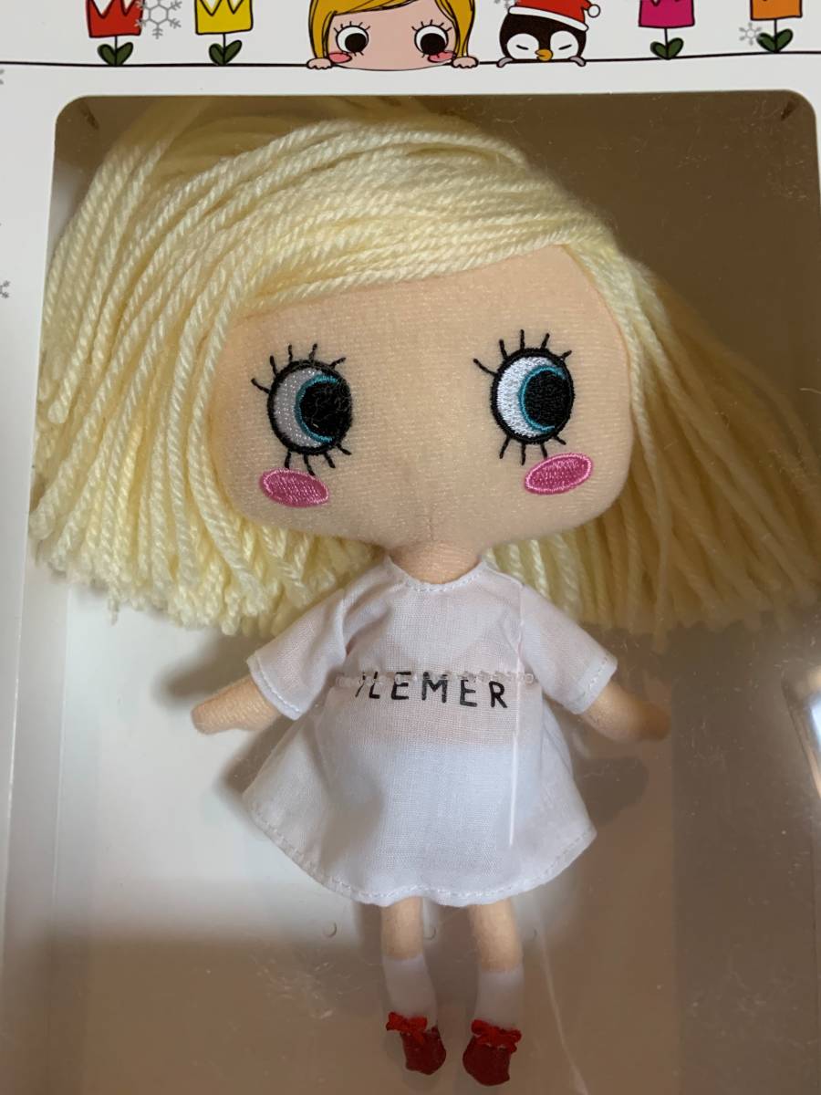 今年はハッピードールにスノーマンが仲間入り！サーティワンからクリスマス限定のサンデーやケーキがカラフルに登場 画像3SGS109