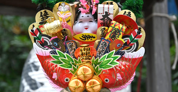 山崎実業 yamazakitower 熊手&福笹ホルダー タワー熊手 福笹 正月飾り 縁起物 収納 ホルダー 一輪挿し 壁掛け 飾り台 七夕 笹 飾り おしゃれ ホワイト ブラック YAMAZAKI towerシリーズ 5292 5293山崎実業店舗什器・店舗備品のハンガー&インテリア TAMATOSHI