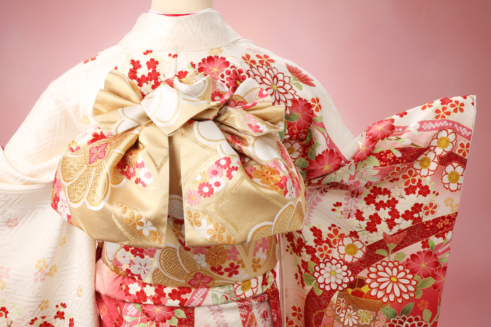 七五三 結び帯 金襴生地の作り帯 7歳用 大寸 、5歳用 中寸白系、鞠と桜