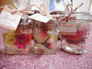 ユーザ投稿母の日製作 子どもの手形がかわいい 』山びこ保育園地域子育て支援センター 山ゆりの写真子供とお出かけ情報「いこーよ」