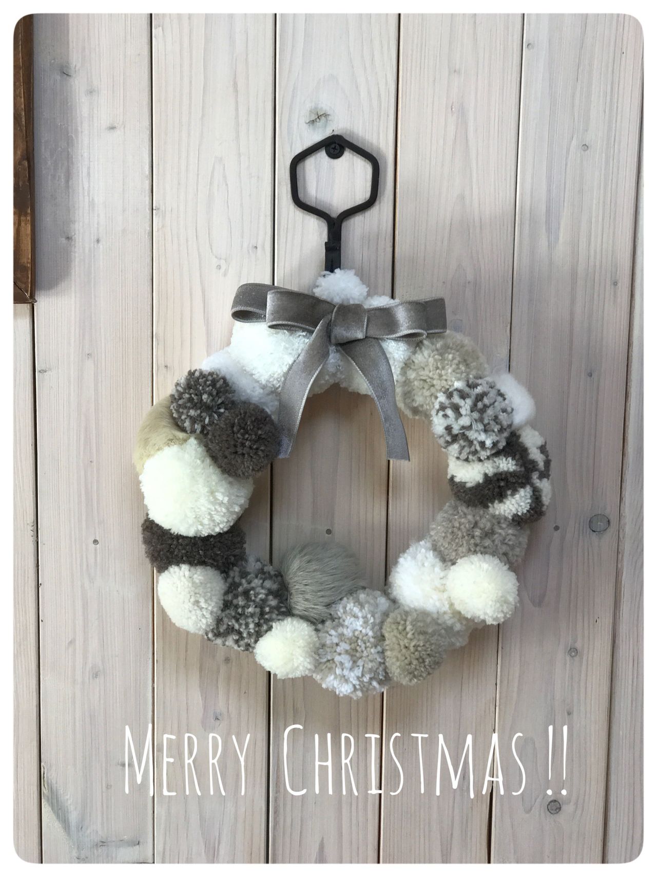 クリスマスリース🎄☆・○º○毛糸だま 大きめ ②の通販 by み～か's shopラクマ