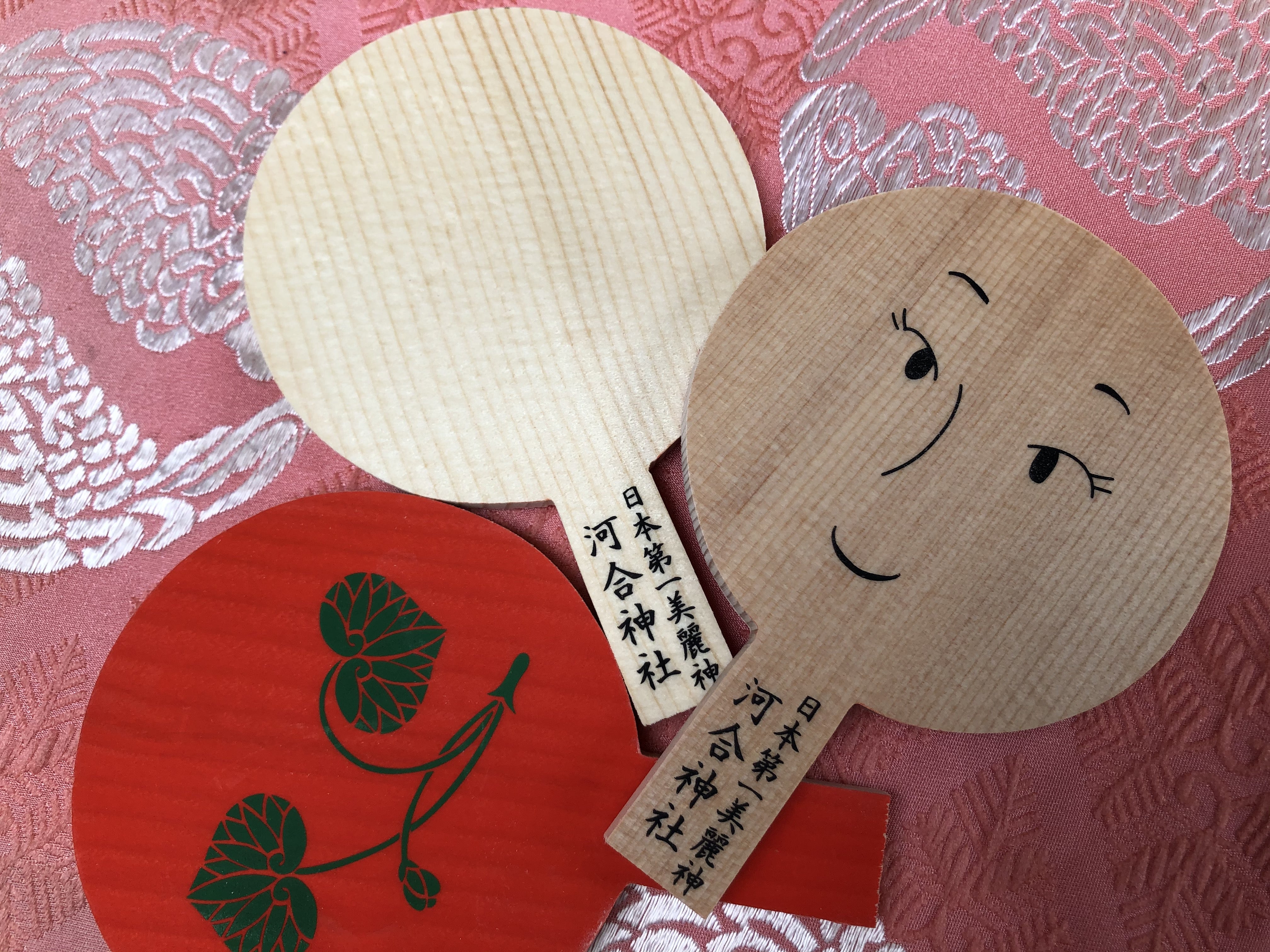 絵馬の正しい書き方・納め方を解説