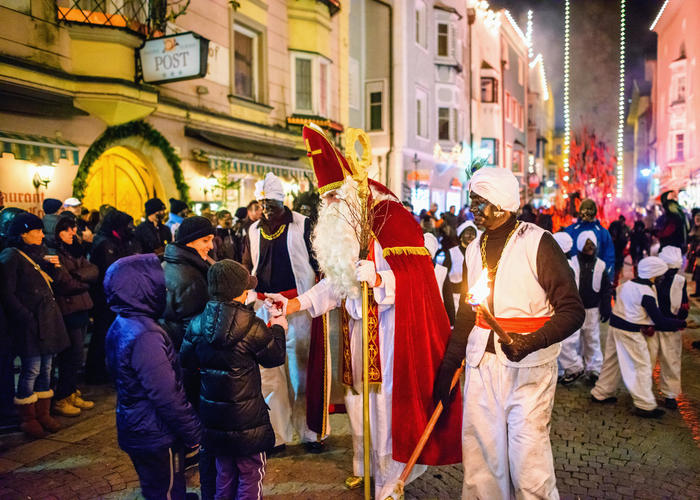 海外のクリスマスの過ごし方！日本とは違うヨーロッパのハンガリーのクリスマス編！FRONフロン