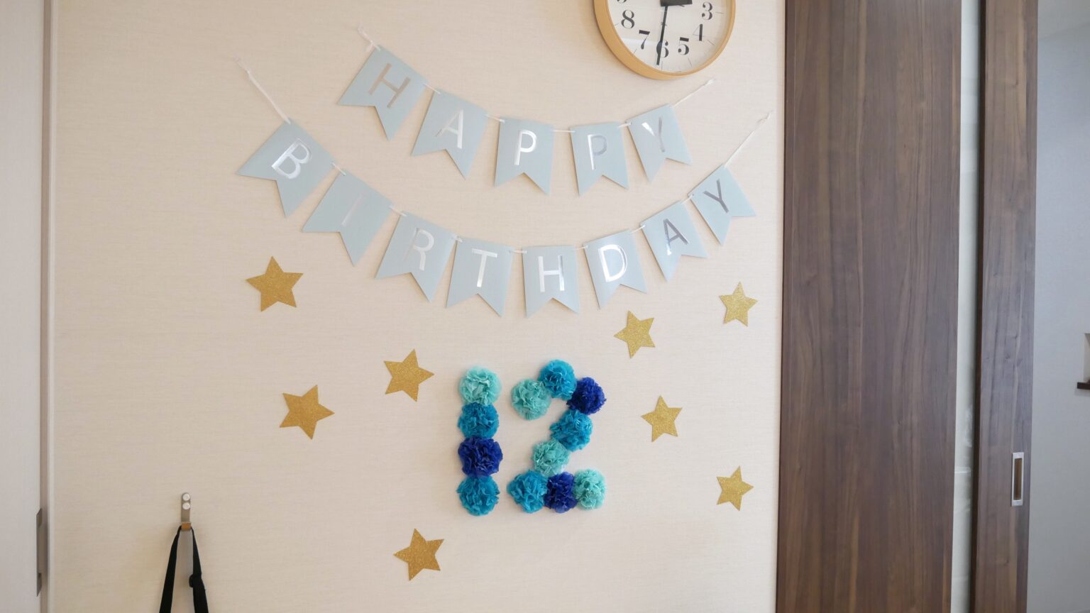 わぁ素敵！100均アイテムで誕生日の飾り付け！達人のアイデア11選ヨムーノ