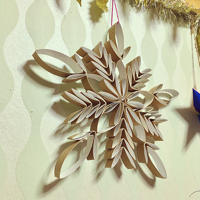 トイレットペーパーの芯でオシャレなリースづくり☆100均グッズで簡単工作 子供向けイベント企画、キッズワークショップ運営株式会社ピコトン