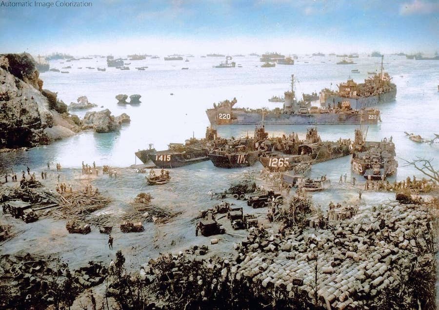 カラー写真で蘇る戦前・戦中・戦後の沖縄