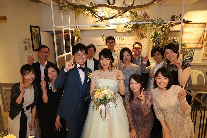 ハワイの結婚式で参列者はどんな服装が良い？実例もご紹介！ブライダルハウスTUTU