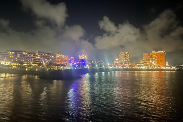 北谷 美浜アメリカンビレッジの花火スケジュール 2024年10～12月沖縄チョイス